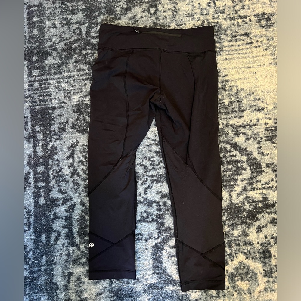LULULEMON leggings with mesh cutouts